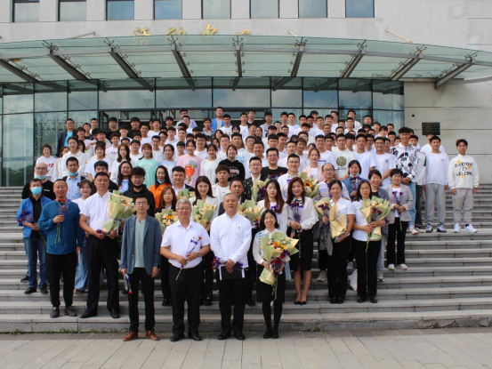 “引路在脚下 追梦向前方”机电工程学院祝全体老师教师节快乐175.png “引路在脚下 追梦向前方”机电工程学院祝全体老师教师节快乐175.png