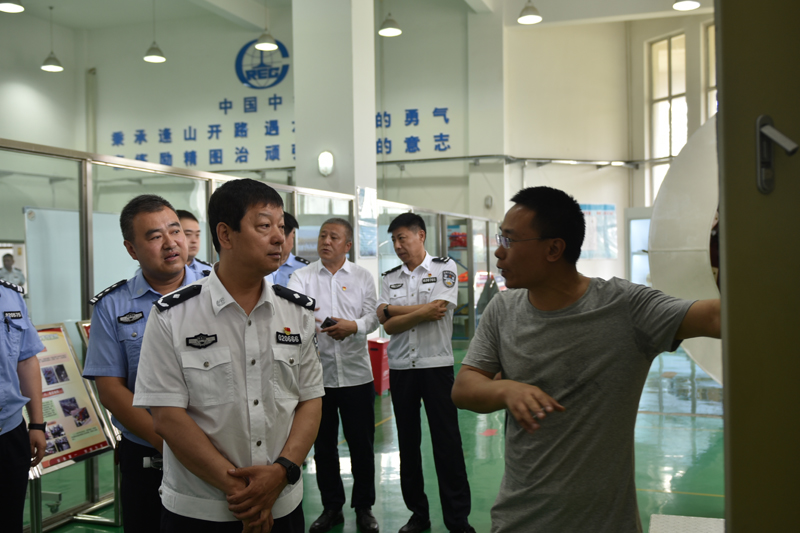 图片4.jpg 图片4.jpg