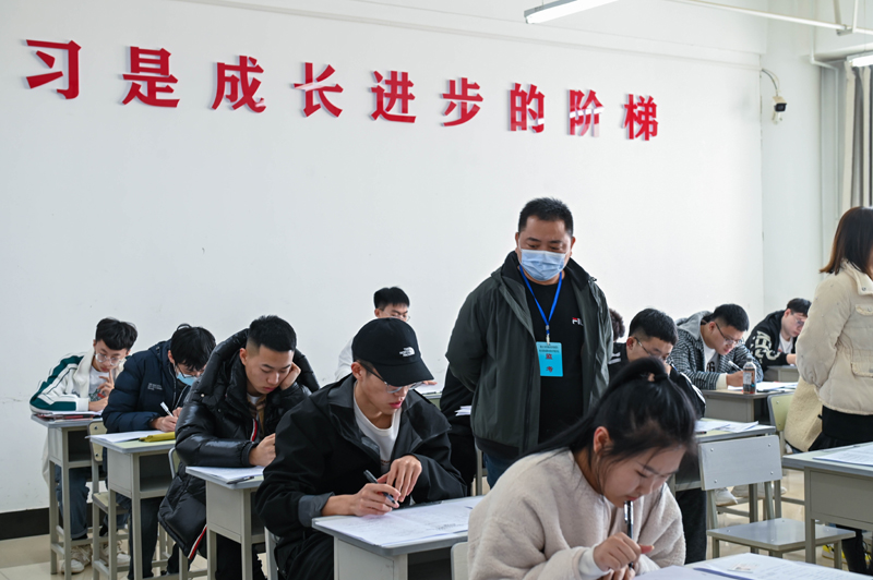 图片4.jpg 图片4.jpg