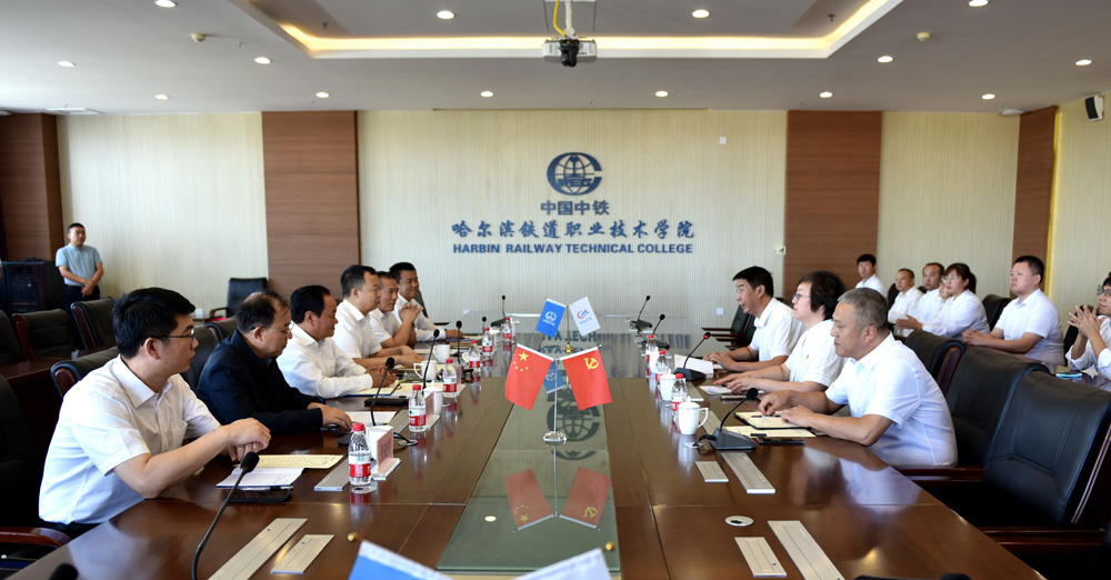 20220826 大师工作室会谈.jpg 20220826 大师工作室会谈.jpg